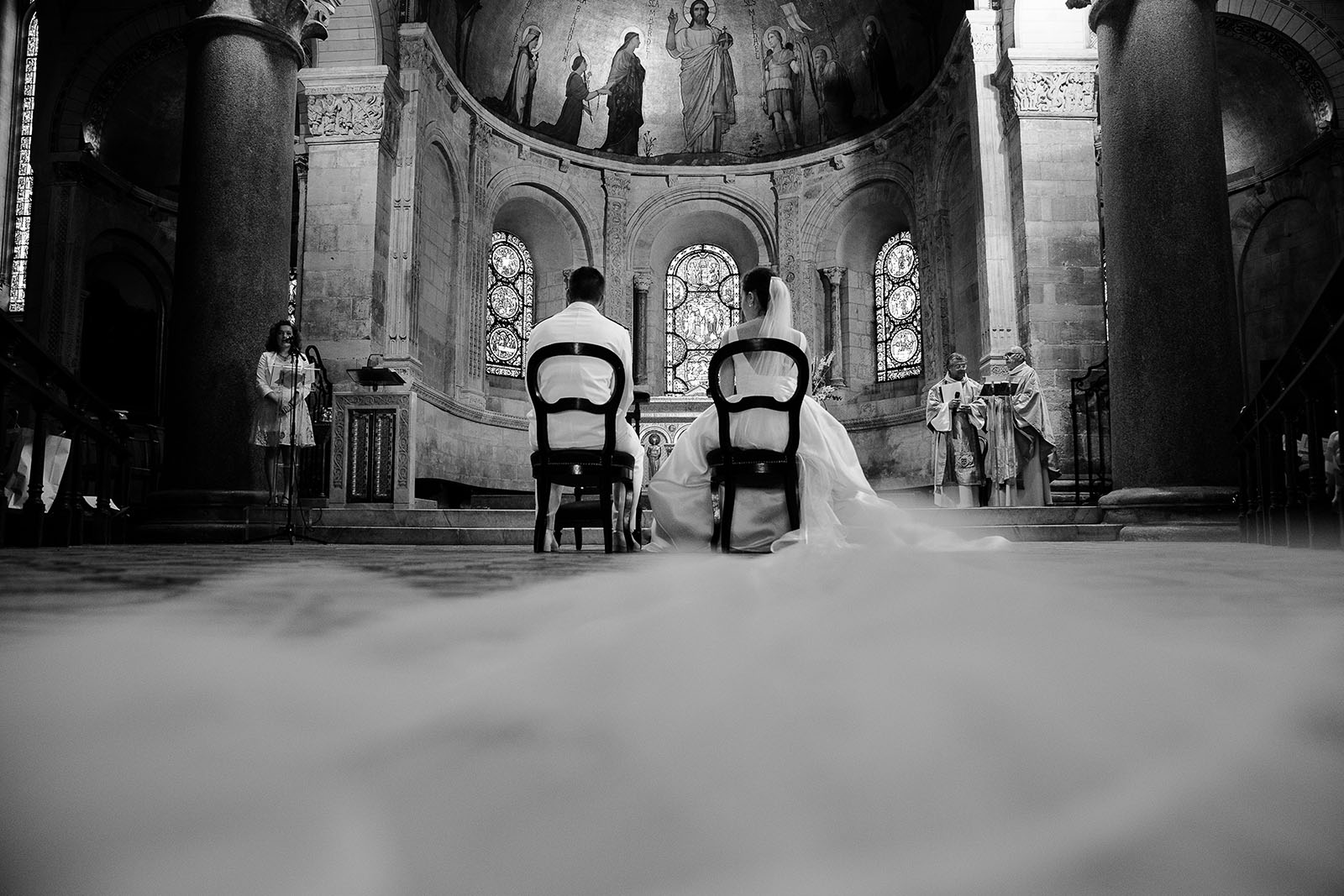 Photographe de mariage Lyon presqu'île Basilique Saint Jean Lyon