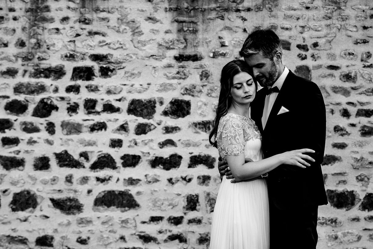Photographe de mariage laique au Domaine Morgon la Javernière Castille ALMA photographe de mariage Lyon Paris Genève Gustavia